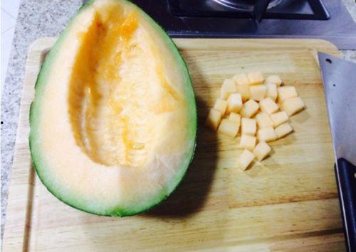 哈密瓜什么吃的