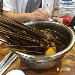 小瓜冷吃串串,街头小吃中的清新之选